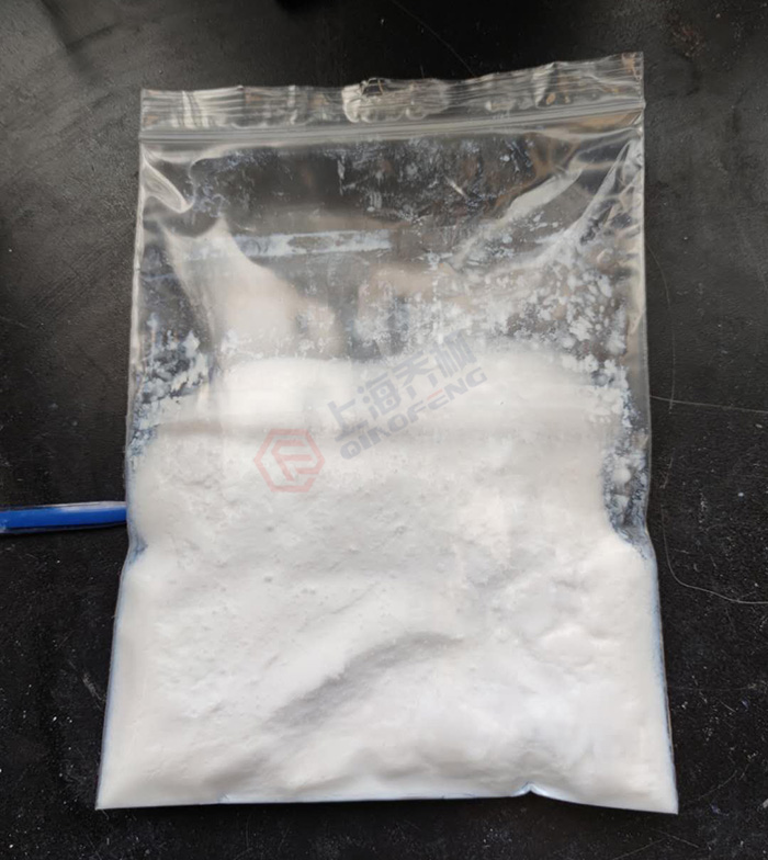 二氧化硅快速?lài)婌F干燥出粉體設(shè)備